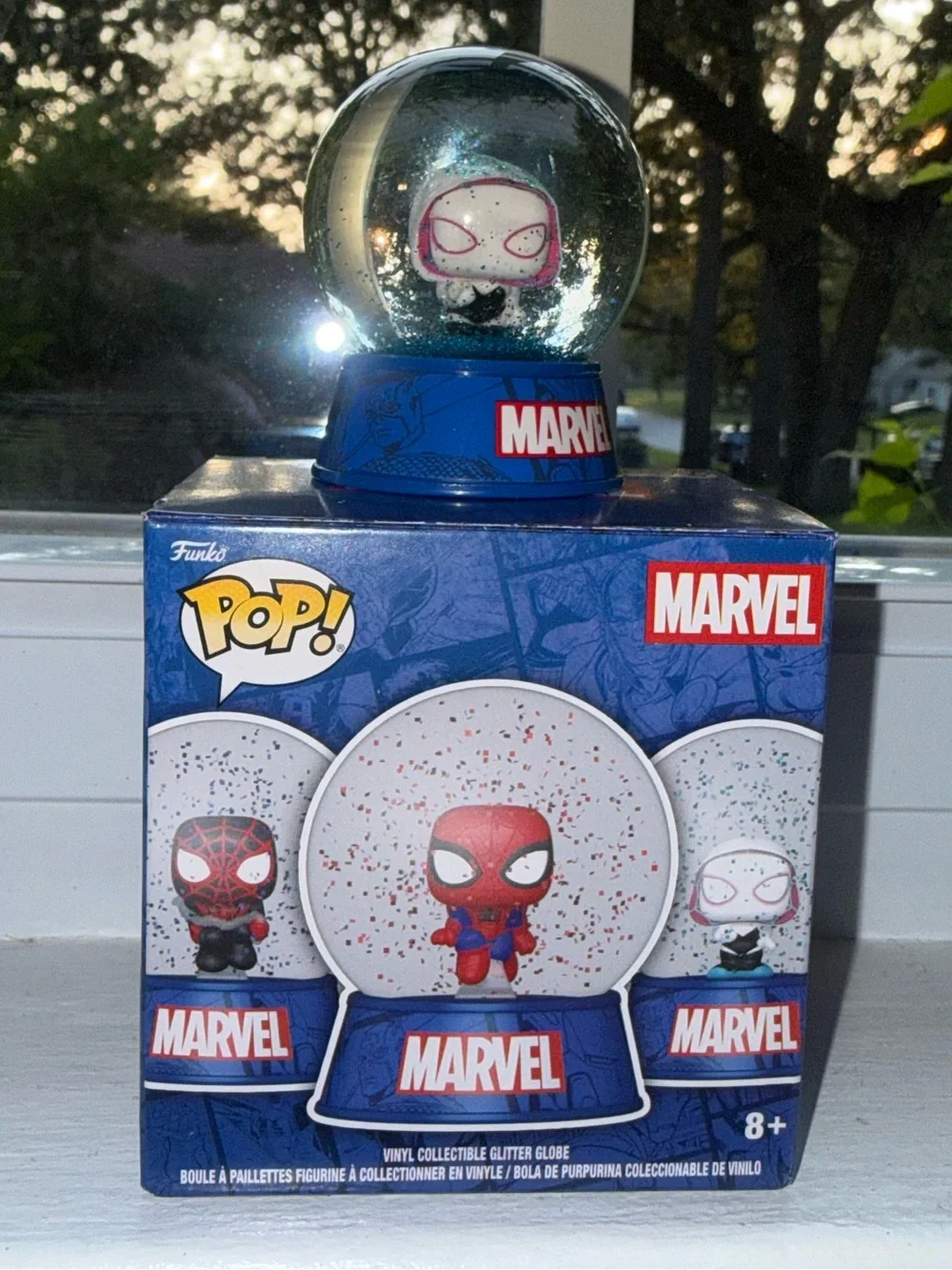 Funko Pop! Marvel Glitter Globe Ghost-Spider